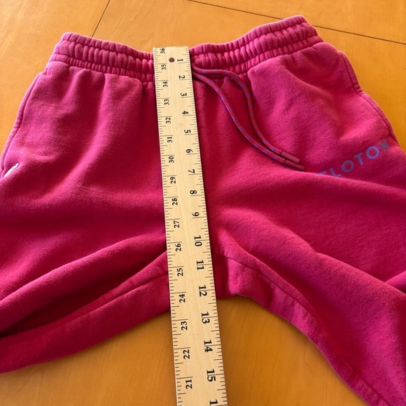 Peloton pink small joggers - Picture 11 of 14